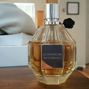 Victor & Rolf Flowerbomb Perfume 3.4 fl oz